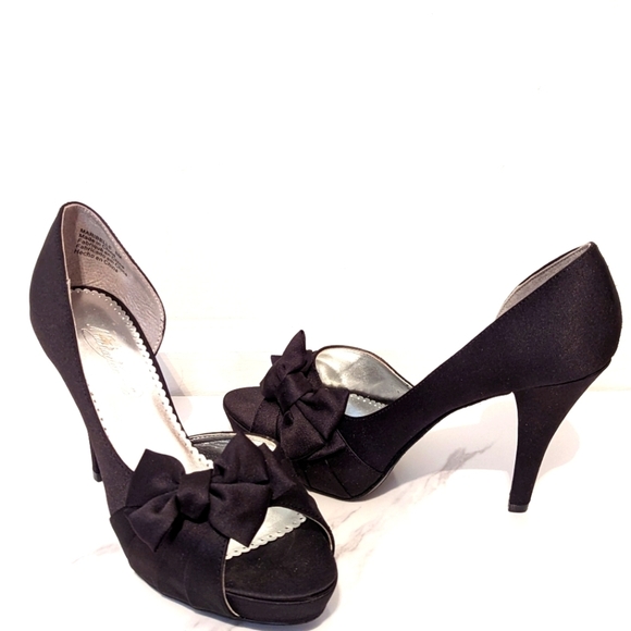 Elegant Black Bow Peep Toe Heels - Picture 6 of 7